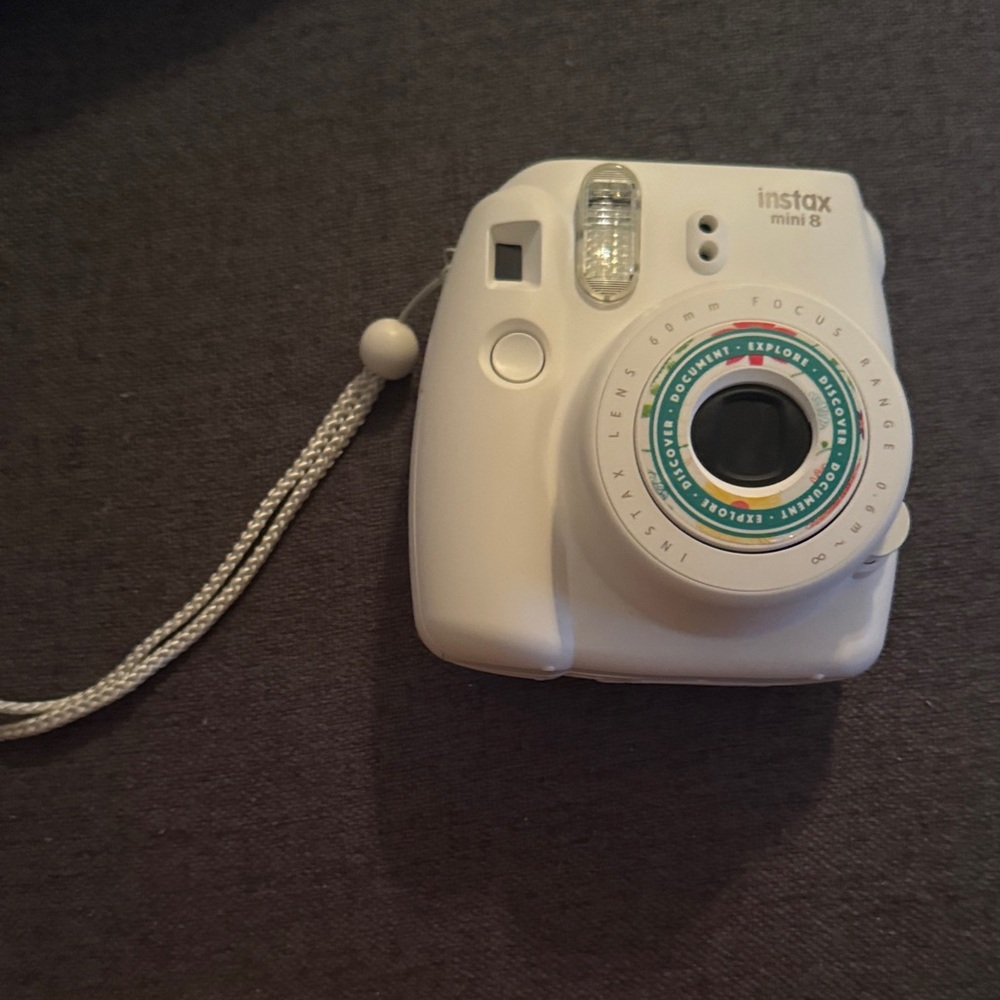 Fujifilm Instax Mini 8 Instant Camera - Cream Vintage 2012